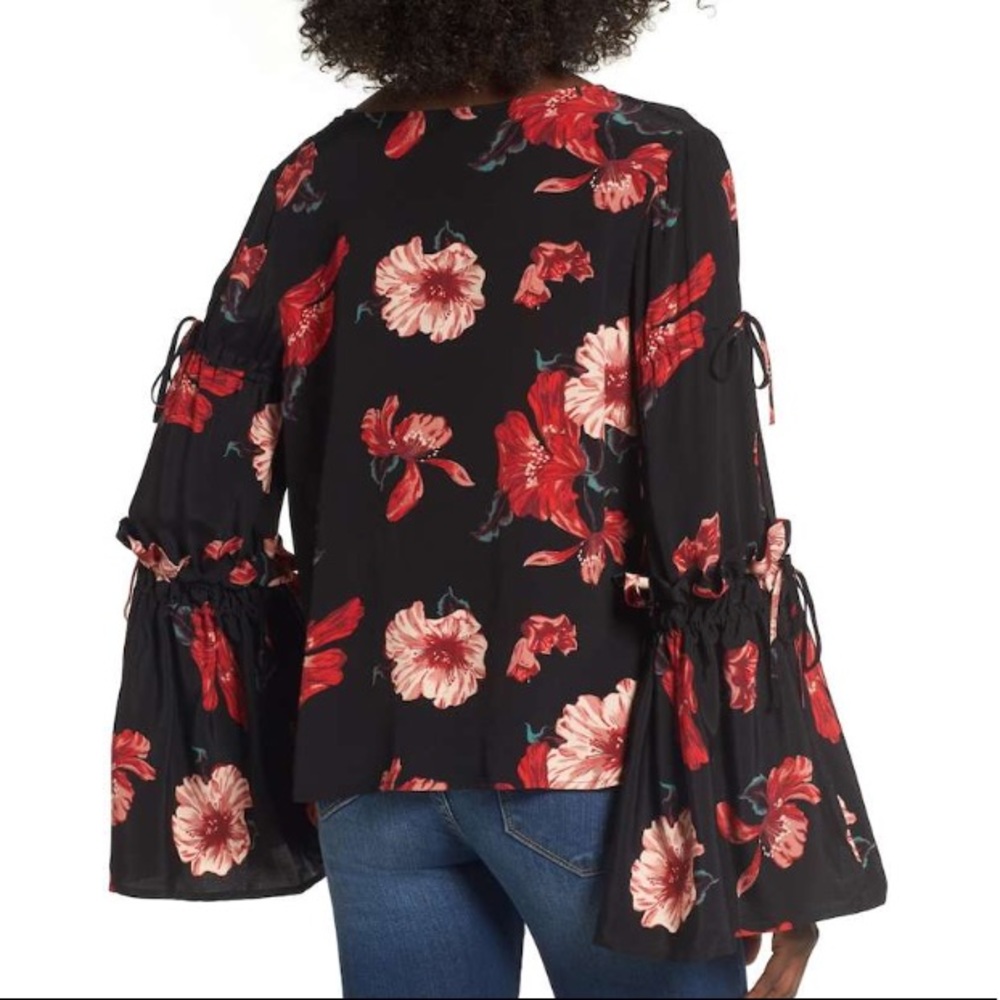 Leith Floral Tie Bell Sleeve Top - Picture 2 of 8
